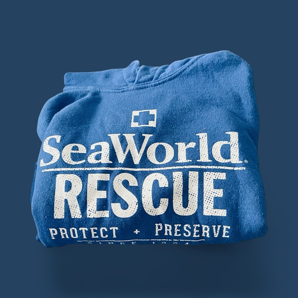 Sea World Rescue pullover Hoodie Blue (Youth M 8-9yo
